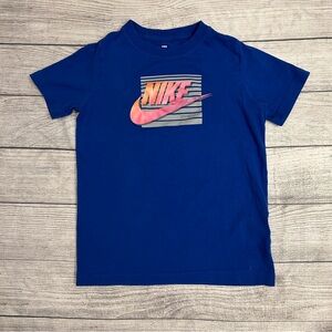 Nike t-shirt size M 10/12 boys